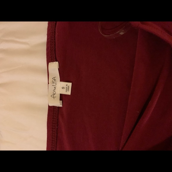 Off the shoulder crop top - Picture 2 of 2